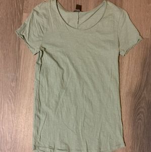 Long fit scoop neck shirt
